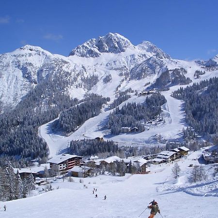 Apartment Margret Im Haus Sonnleitn Sonnenalpe Nassfeld Kamer foto